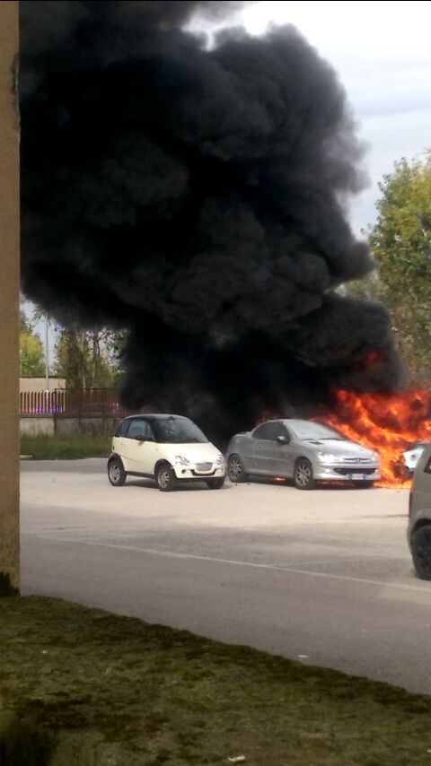 incendio auto (1)