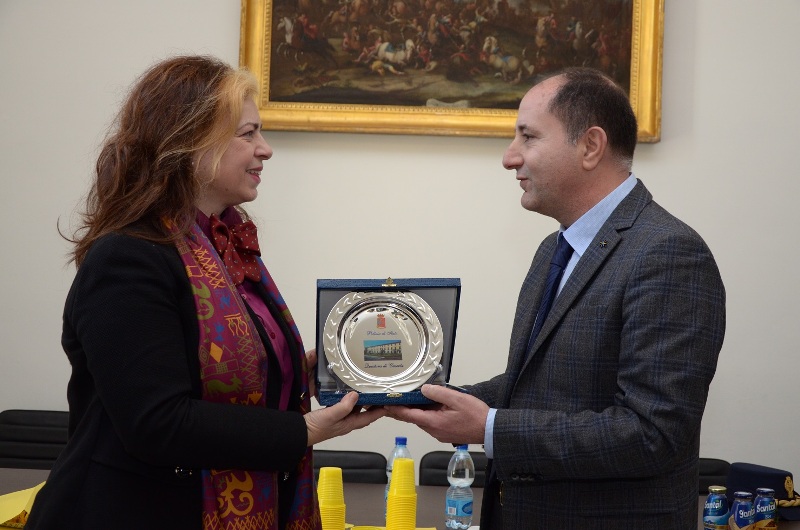 La questura di caserta saluta il prefetto cinzia guercio, neo ... Polizia di stato caserta