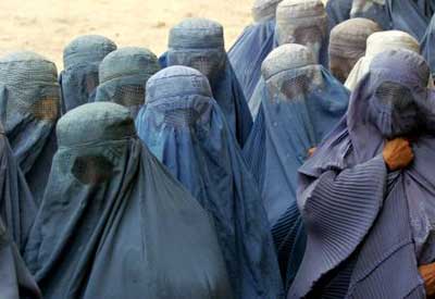 donne musulmane con burqa