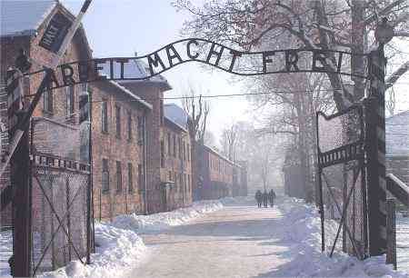 i cancelli di Auschwitz