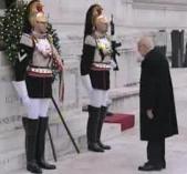 Giorgio Napolitano alla tomba del Milite Ignoto