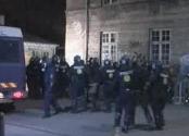 scontri tra polizia e militanti nel quartiere Christiania