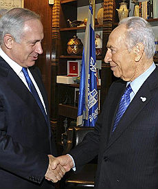 Benjamin Netanyahu e Shimon Peres (La Repubblica.it)