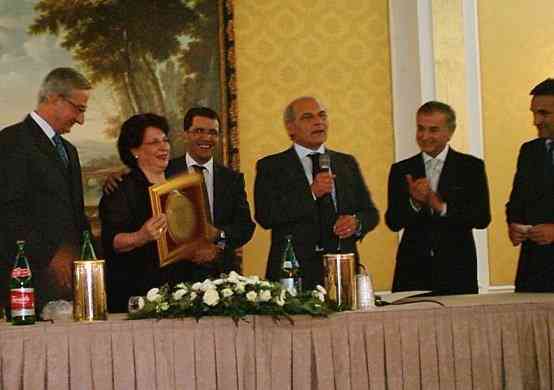 Cosentino (al centro) con il senatore Giuliano, Sagliocco, Sarro e Romano