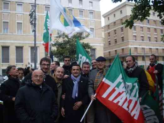 Ciaramella con i rappresentanti aversani del centrodestra a Napoli