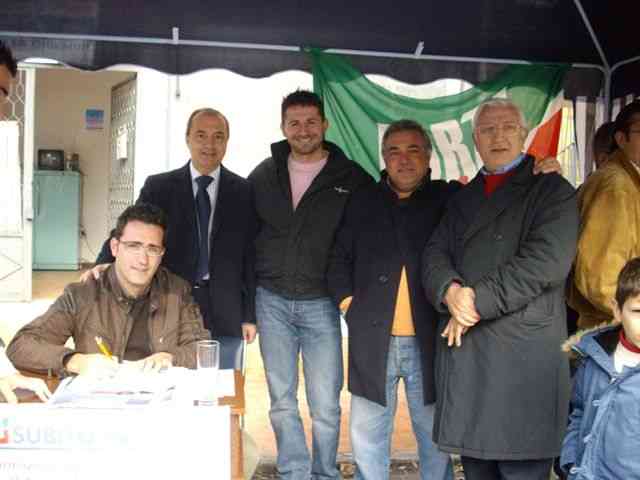 raccolta firme contro il governo Prodi