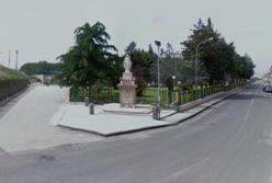 La villa comunale di Carinaro al confine con Aversa