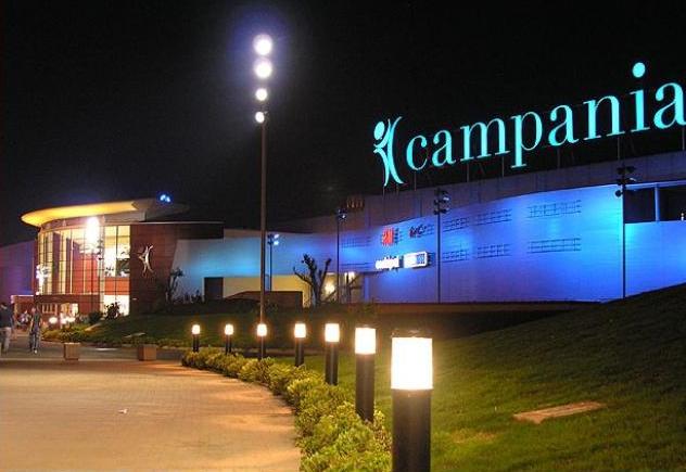  Centro Commerciale Campania