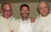 Padre Manco (al centro) con Padre Rungi (a destra)