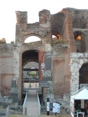Teatri di Pietra: Anfiteatro di S.Maria 
