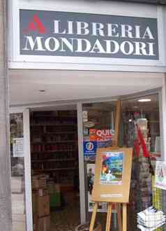 libreria Mondadori 