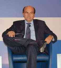 Il ministro Bersani a Caserta