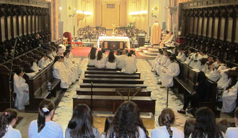 Aversa, i ministranti ricevono il mandato dal vescovo Spinillo - PUPIA
