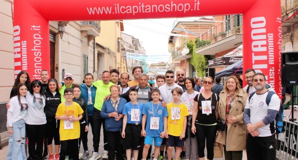 Casaluce, la Boxing Improta partecipa a "Corri e Cammina" in memoria di  Gabriele, Vincenzo e Maura - Pupia.tv