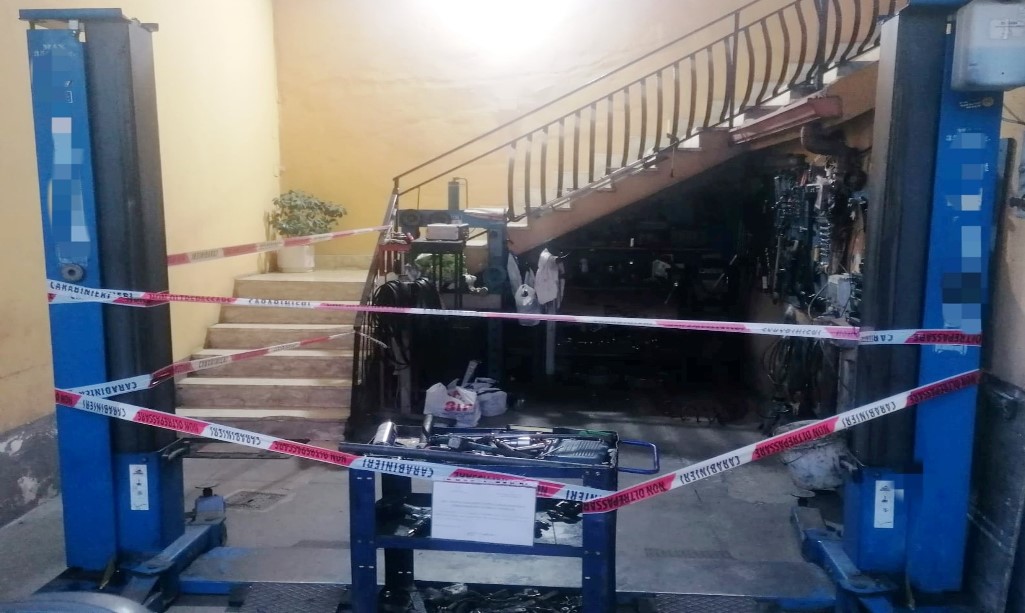 grazzanise officina abusiva
