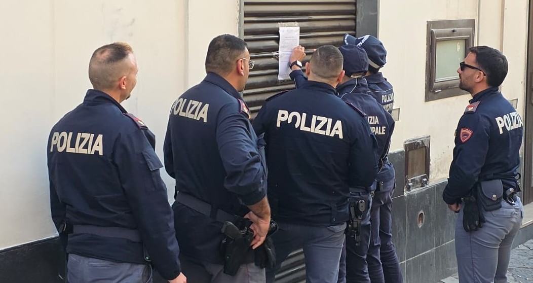 polizia sequestro circolo maddaloni