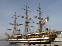 nave scuola Amerigo Vespucci 