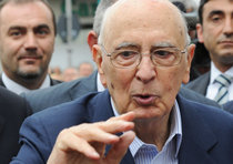 Giorgio Napolitano in visita a Torino (Ansa.it)