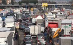 Il casello di Caserta Sud (barriera Napoli Nord)