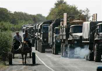 Le truppe russe rientrano (AP Photo/Sergei Grits)