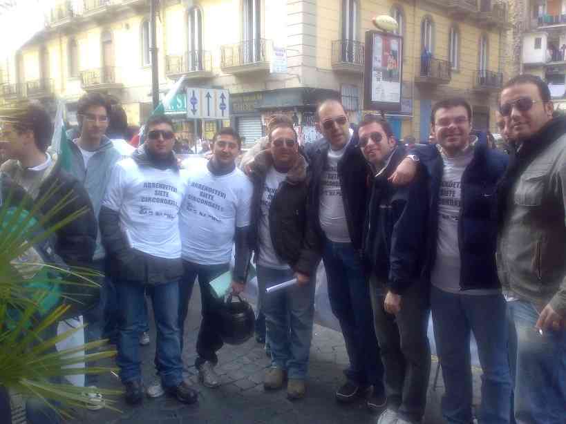 Azione giovani Aversa alla manifestazione contro Bassolino