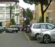 Il carro attrezzi arriva in Piazza Bernini