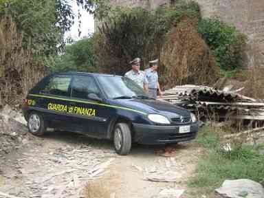 Finanzieri sequestrano discarica abusiva in zona Siero