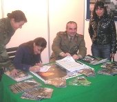 Stand del Distretto Militare al centro 'Apollo'