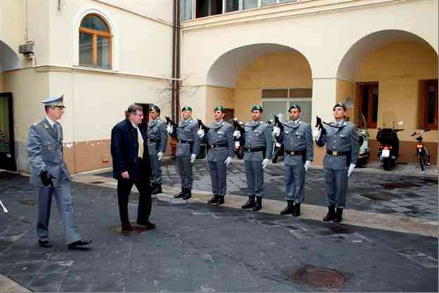 Lembo ricevuto con gli onori di rito