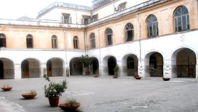 chiostro Sant'Agostino