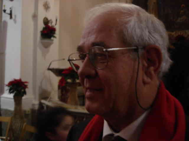 il professor Leopoldo Papararo (direttore della Schola Cantorum)