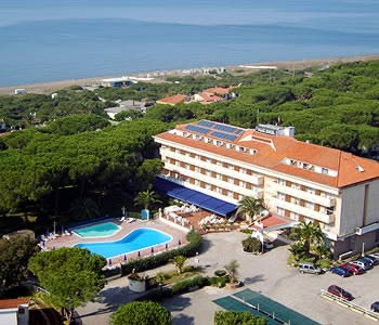 Domizia Park Hotel