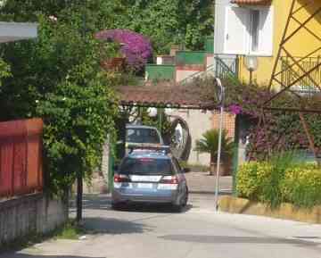 Via Leopardi, casa del fratello di Vassallo