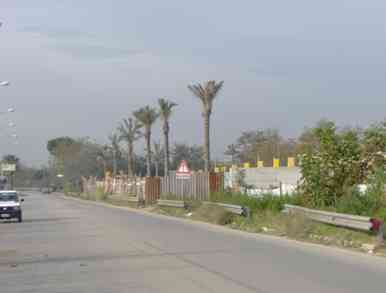 la strada dove sorgerà l'Acquapark