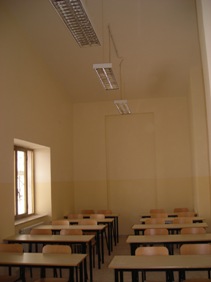 Aula dell'istituto alberghiero di piazza Aldo Moro