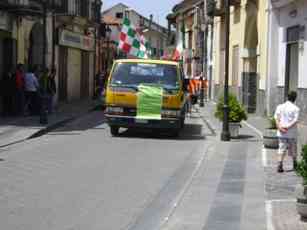 l'arrivo in piazza De Michele