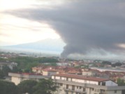 L'incendio visto da San Nicola la Strada