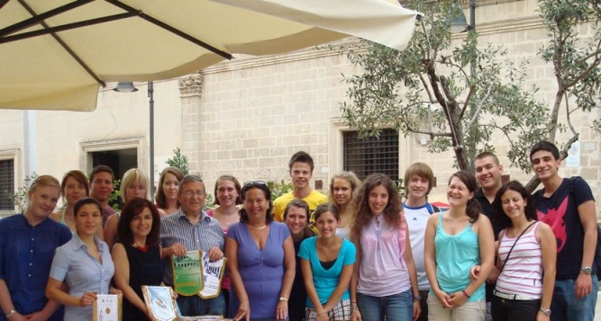 Il generale Grillo con il gruppo a Maratea