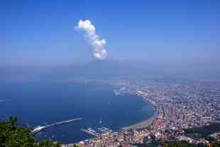 l'effetto ottico del Vesuvio