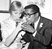 Sammy Davis jr con May Britt