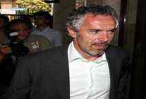 Roberto Donadoni arriva all'incontro con Abete