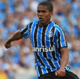  Douglas Costa