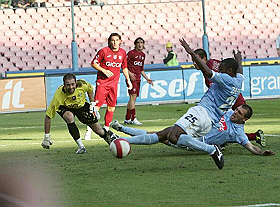 Zalayeta in azione con la Reggina