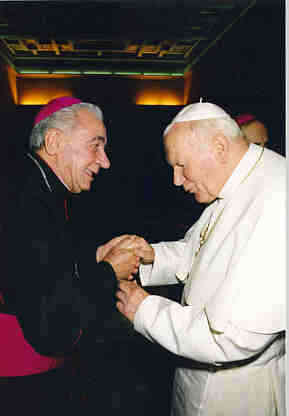 Il Vescovo Riboldi con Papa Giovanni Paolo II