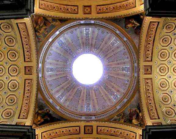 la cupola della chiesa di San Cesario